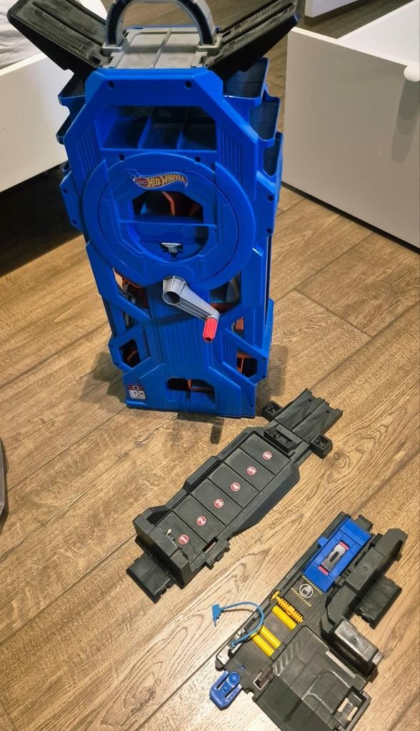 Hot Wheels Garage met Racebaan Onderdelen, Zelf te bouwen, Ophalen of Verzenden, Hot Wheels, Handmatig