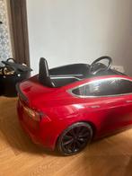 Tesla rood, Ophalen, Gebruikt