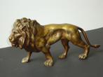 antiek bronzen leeuw naar Bouré goudkleurige brons lion, Antiek en Kunst, Kunst | Beelden en Houtsnijwerken, Ophalen of Verzenden