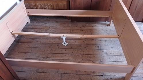 bed voor matras 200x140, Huis en Inrichting, Slaapkamer | Bedden, Gebruikt, Tweepersoons, 140 cm, 200 cm, Hout, Ophalen