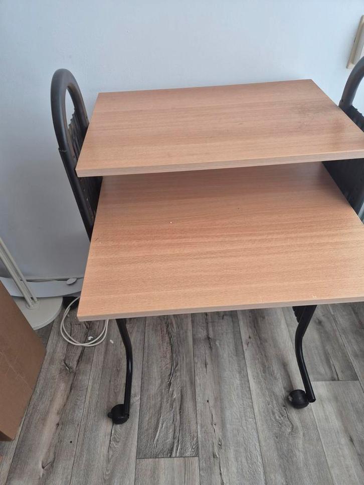 Handig bijzettafeltje op wieltjes, Huis en Inrichting, Kasten | Computermeubels, Gebruikt, 70 tot 120 cm, Minder dan 70 cm, Minder dan 40 cm