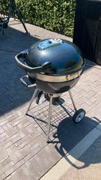 Napoleon houtskool kettle pro leg 57 cm, Tuin en Terras, Houtskoolbarbecues, Ophalen of Verzenden, Zo goed als nieuw