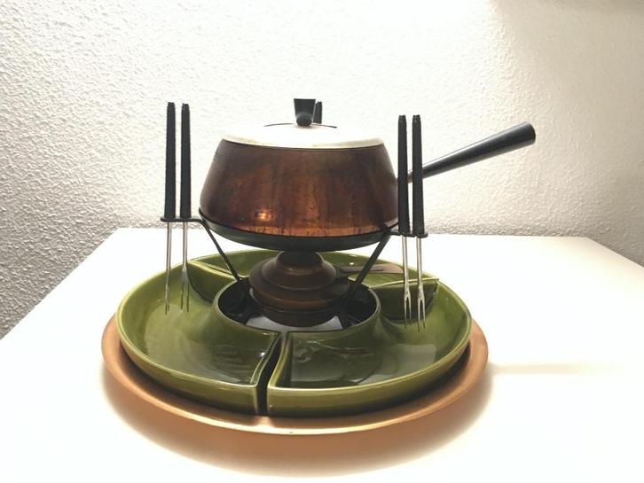 Retro fondueset met borden, Witgoed en Apparatuur, Fonduesets, Zo goed als nieuw, Fondueset, Brander, Ophalen
