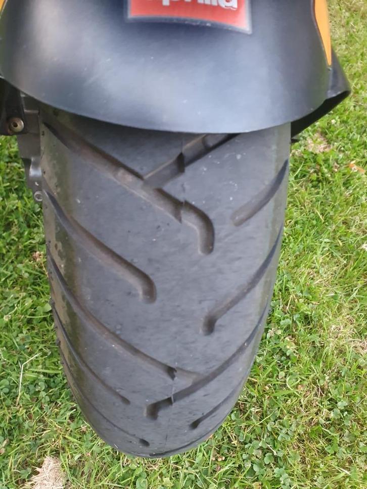 Aprilia sr 50 street bouwjaar 2015 ( moet weg!), Fietsen en Brommers, Scooters | Aprilia, Gebruikt, SR 50, Maximaal 45 km/u, Tweetakt