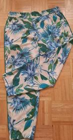Hawaii broek 42-44, Wit, Maat 42/44 (L), Ophalen of Verzenden, Zo goed als nieuw