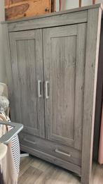 Twee-deurs kledingkast Dover, Huis en Inrichting, Kasten | Kledingkasten, Ophalen, 100 tot 150 cm, Zo goed als nieuw, 150 tot 200 cm