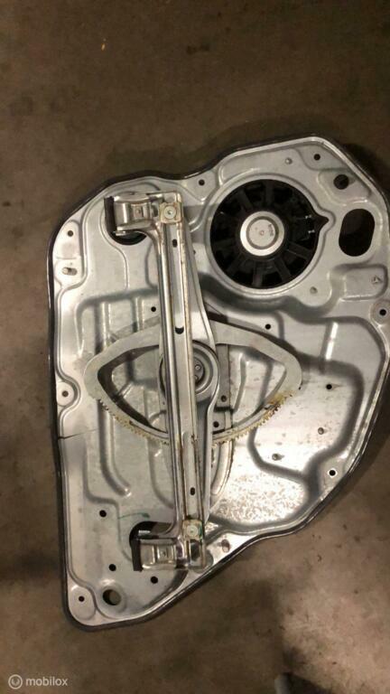 Raammechanisme rechtsachter Volvo V70 III ('07-'17) 983042, Auto-onderdelen, Ruiten en Toebehoren, Volvo, Gebruikt, Ophalen of Verzenden