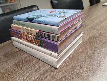 6 Sprookjesboeken beschikbaar voor biedingen
