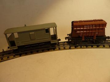 HORNBY DUBLO WAGONS  van MECCANO beschikbaar voor biedingen