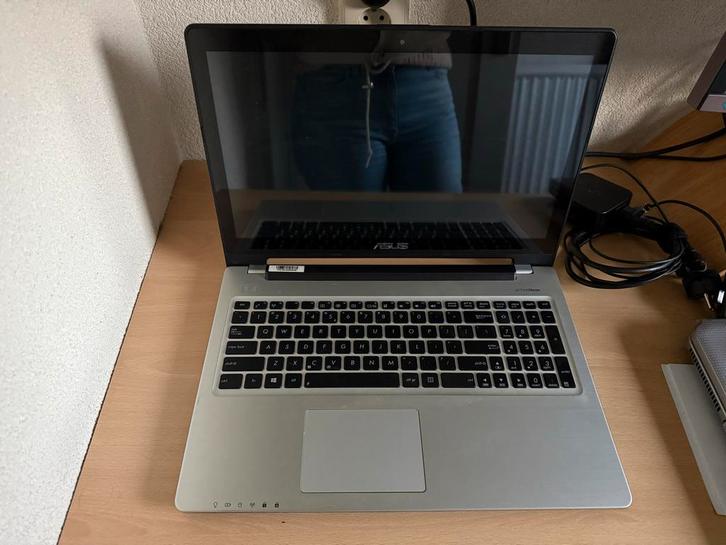 ASUS VivoBook S550CM Touchscreen Laptop met nieuwe accu, Computers en Software, Overige Computers en Software, Gebruikt, Ophalen of Verzenden