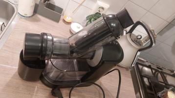 PHILIPS Viva-collectie Sapcentrifuge HR 1889/70 beschikbaar voor biedingen