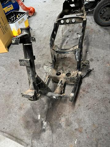 Piaggio zip 2016 brom frame  beschikbaar voor biedingen