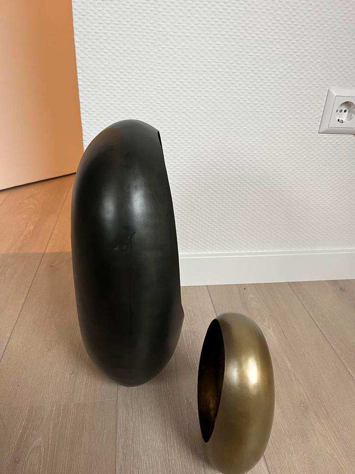 Set van 2 Ei Vormige Windlichten - Zwart & Goud, Huis en Inrichting, Woonaccessoires | Kandelaars en Kaarsen, Zo goed als nieuw