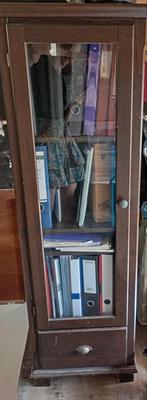 Opknapper, smalle hoge kast, Huis en Inrichting, Kasten | Vitrinekasten, Ophalen, Gebruikt, 50 tot 100 cm, 150 tot 200 cm