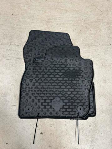 VW T-Cross rubberen matten set beschikbaar voor biedingen