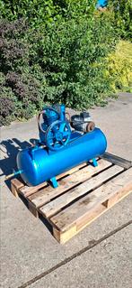 Goedwerkende compressor 100 liter tank op krachtstroom, Doe-het-zelf en Verbouw, Compressors, Ophalen, Zo goed als nieuw, 200 tot 400 liter/min
