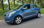 Toyota Yaris 1.3 VVTi Luna Automaat ! 1e Eigenaar ! NL Auto, Gebruikt, 750 kg, 4 cilinders, Origineel Nederlands
