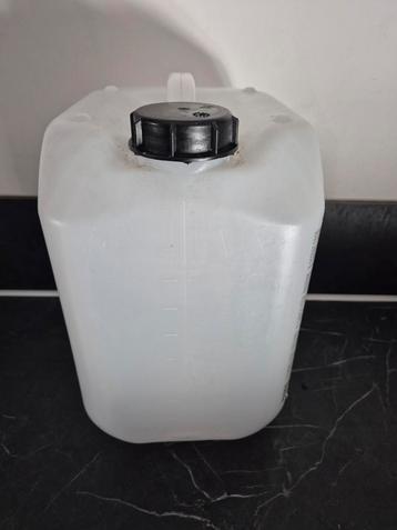 Jerrycan 10 liter leeg ook 5 liter beschikbaar voor biedingen