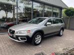Volvo XC70 2.4 D5 Summum Automaat Youngtimer, Auto's, Automaat, Navigatiesysteem, 1734 kg, Gebruikt