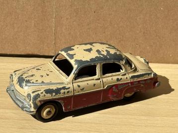 VINTAGE:DINKY TOY 164 VAUXHALL CRESTA technisch in orde beschikbaar voor biedingen