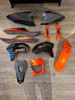 Origineel kappenset KTM 690 smc r, Fietsen en Brommers, Ophalen of Verzenden, Zo goed als nieuw, Kap, Piaggio