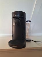 Nespresso Vertuo machine, Afneembaar waterreservoir, Zo goed als nieuw, Koffiemachine, Koffiepads en cups