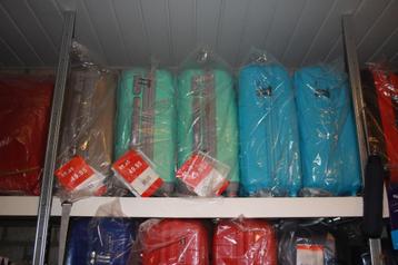 koffers HANDBAGAGE (merk) nu extra hoge korting( verhuizing) beschikbaar voor biedingen