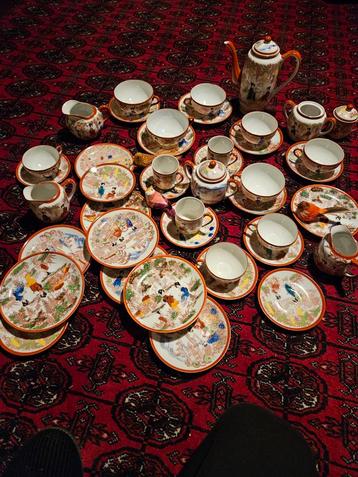 Vintage Japans Theeservies met Geisha Motieven echte antiek  beschikbaar voor biedingen