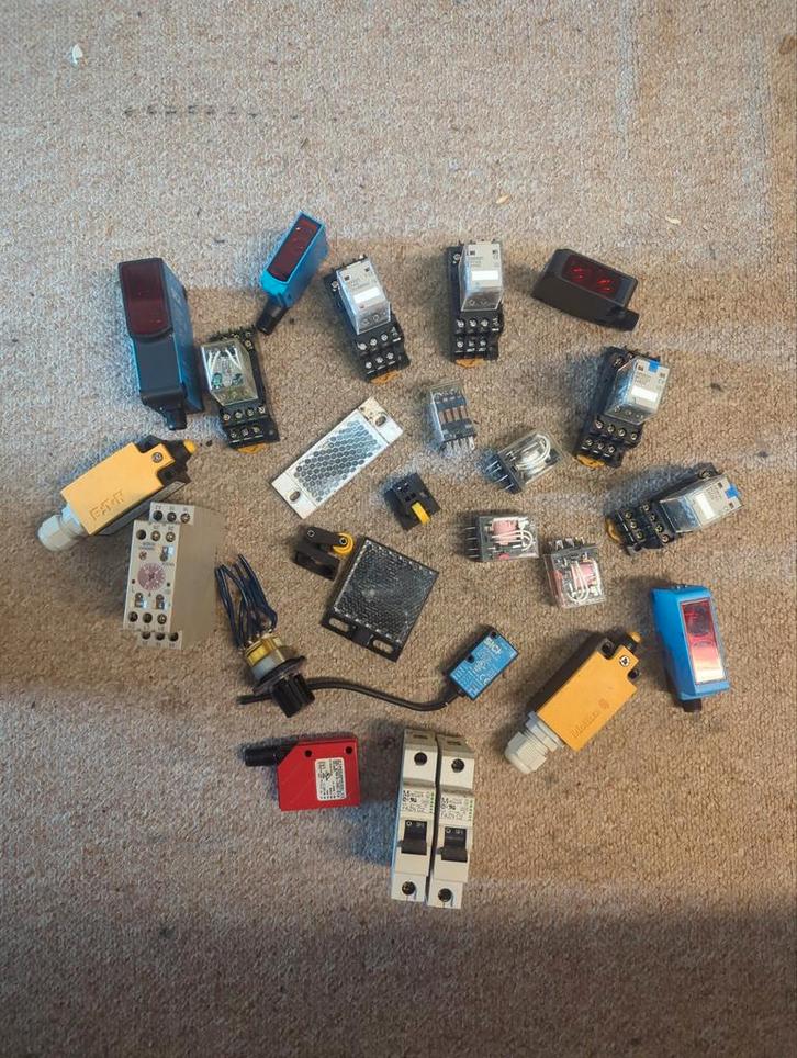 Diverse elektronische componenten, Hobby en Vrije tijd, Elektronica-componenten, Ophalen
