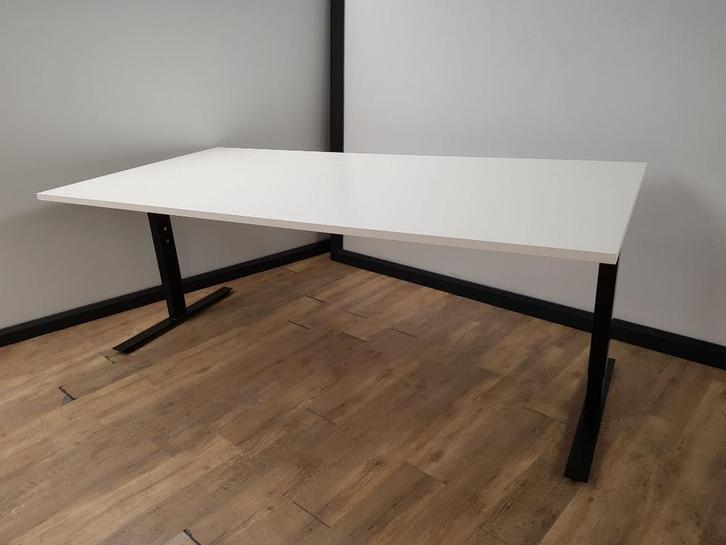 Vergadertafel 200100, Huis en Inrichting, Bureaus, Nieuw, In hoogte verstelbaar, Ophalen of Verzenden