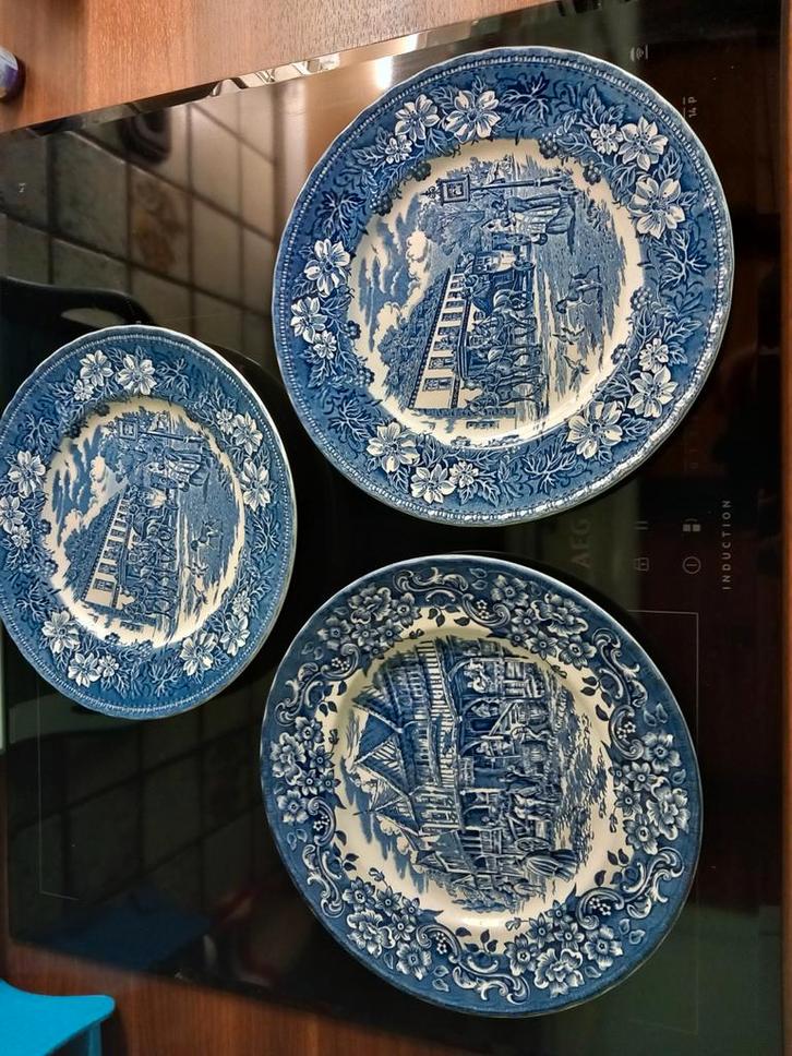 Vintage Bordenborden Set, Antiek en Kunst, Antiek | Servies los, Ophalen of Verzenden