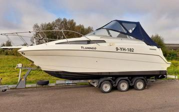 Bayliner 2355 met nieuwere Mercruiser 5.7 MPI injectie 300PK beschikbaar voor biedingen