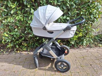 Stokke kinderwagen beschikbaar voor biedingen