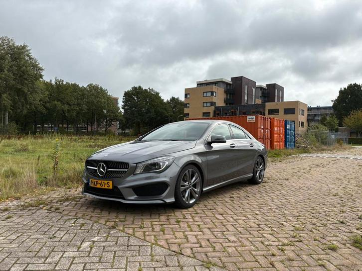 Mercedes-Benz CLA 180 2015 NAP 91497 KM nieuwe apk, Auto's, Mercedes-Benz, Particulier, CLA, ABS, Achteruitrijcamera, Adaptieve lichten