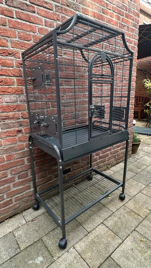 Montana Madeira 1 te koop, Dieren en Toebehoren, Vogels | Hokken en Kooien, Vogelkooi, Metaal, Ophalen