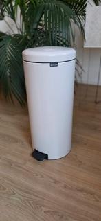 Brabantia prullenbak 30L soft beige, Ophalen, Met pedaal, 50 tot 75 cm, Zo goed als nieuw
