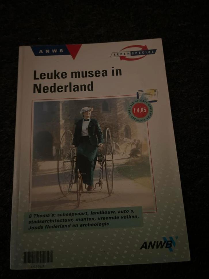 ANWB Leuke Musea in Nederland, Boeken, Reisgidsen, Gelezen, Brochure, Benelux, ANWB, Ophalen of Verzenden