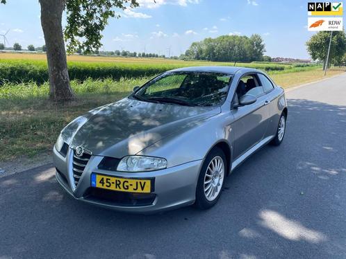Alfa Romeo GT 2.0 JTS Distinctive CLIMA/CRUISE/LEDER/NAP, Auto's, Alfa Romeo, Bedrijf, Te koop, GT, ABS, Airbags, Airconditioning