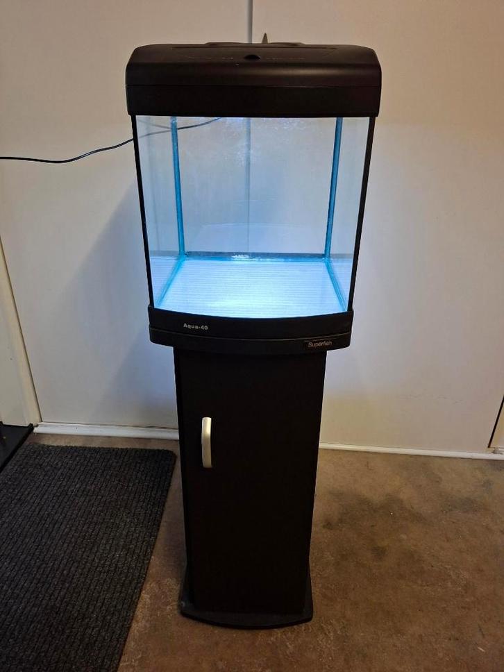 Aquarium Superfish Aqua 40 met gratis advies (R), Dieren en Toebehoren, Vissen | Aquaria en Toebehoren, Zo goed als nieuw, Leeg aquarium