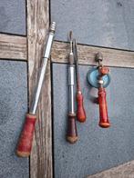 Oud gereedschap: handboor guts schroevendraaiers, Doe-het-zelf en Verbouw, Ophalen of Verzenden, Gebruikt