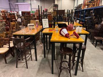 Statafels 80x80 en 170x80 massief eikenhout hangtafel tafel beschikbaar voor biedingen