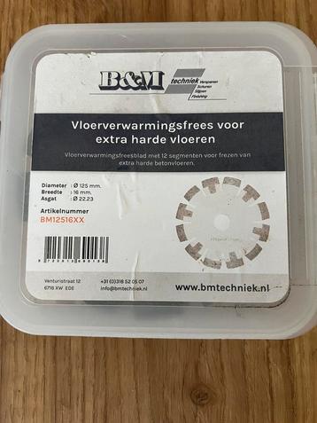 Vloerverwarmingsfrees vr extra harde vloeren beschikbaar voor biedingen