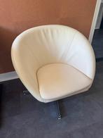 Gebroken wit lederen draaifauteuil, Huis en Inrichting, Fauteuils, Ophalen, Zo goed als nieuw, 50 tot 75 cm