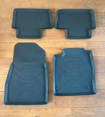 Automatten Nissan Juke model F16 Rubber beschikbaar voor biedingen