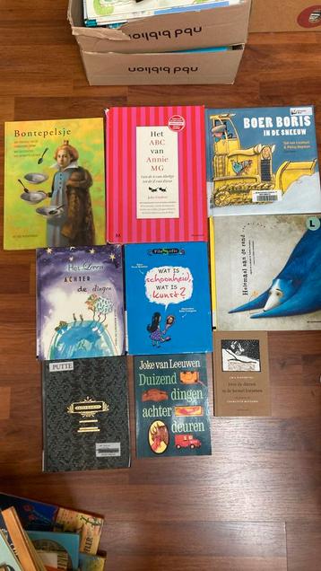 Jeugdliteratuur €4 per stuk beschikbaar voor biedingen