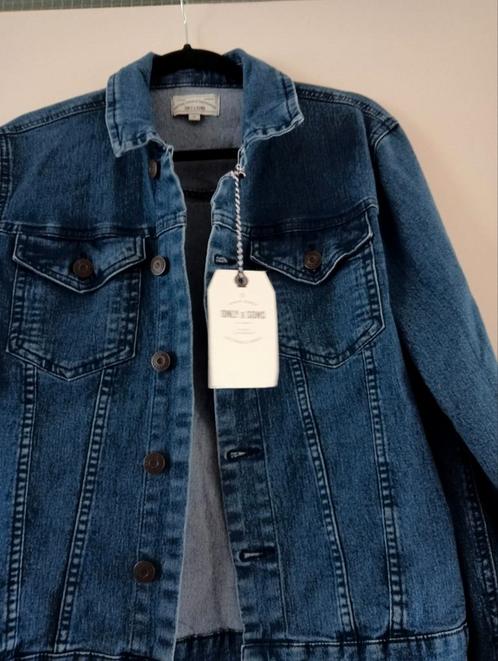 Nieuw heren spijkerjasje Only & Sons, maat S (44), Kleding | Heren, Spijkerbroeken en Jeans, Nieuw, W32 (confectie 46) of kleiner