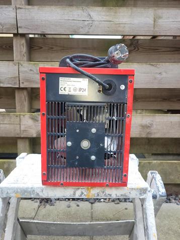 Te huur Elektroheater 2KW Bouwdroger beschikbaar voor biedingen