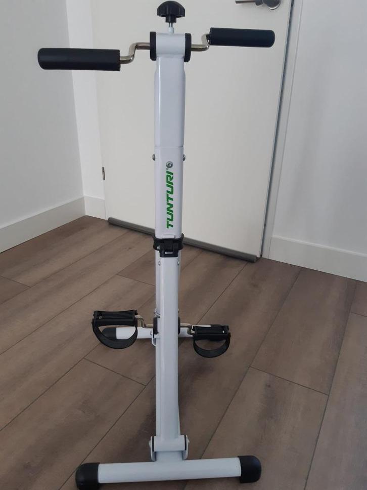 Stoelfiets/ pedaaltrainer voor armen en benen fitness, Sport en Fitness, Fitnessapparatuur, Zo goed als nieuw, Hometrainer, Armen