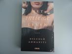 Niccolò Ammaniti - Het intieme leven, Boeken, Ophalen of Verzenden, Zo goed als nieuw
