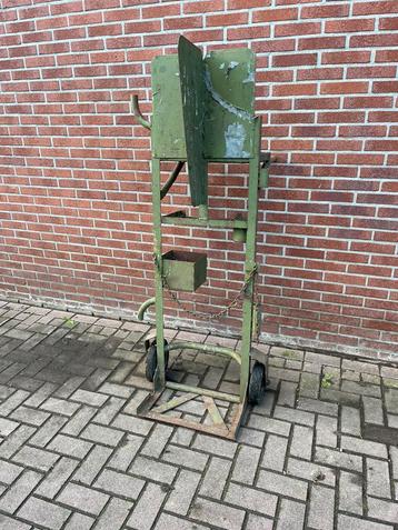 Laskar zuurstof gas kar beschikbaar voor biedingen